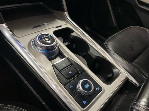 Certified 2021 Ford Explorer XLT w/ Equipment Group 202A image 26