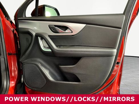 Used 2022 Chevrolet Blazer LT FWD image 25