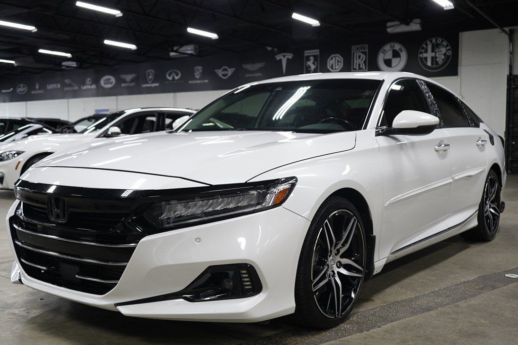 Used 2021 Honda Accord Touring image 1