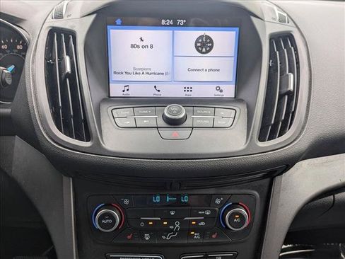 Used 2018 Ford Escape SE w/ SE Sync 3 Package AWD/4WD image 14