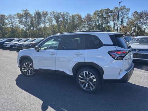 New 2026 Subaru Forester Touring AWD/4WD image 3