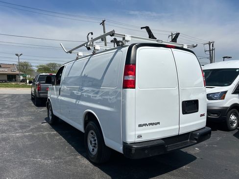 Used 2023 GMC Savana 2500 w/ Driver Convenience Package RWD image 8