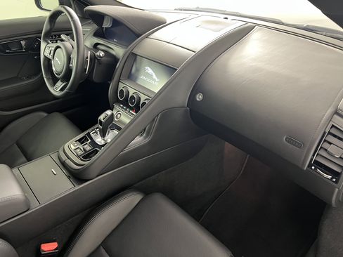 Used 2021 Jaguar F-TYPE R image 22