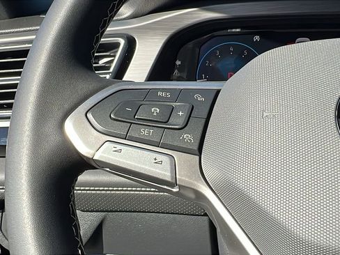 New 2026 Volkswagen Atlas Cross Sport SE image 28