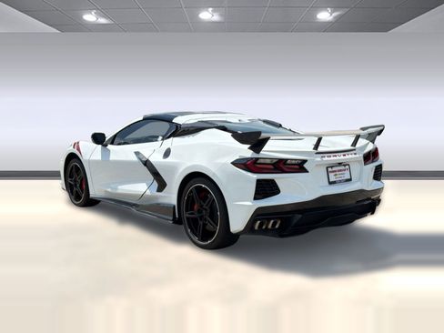 Used 2023 Chevrolet Corvette Stingray Preferred Cpe w/ Z51 Performance Package RWD image 3