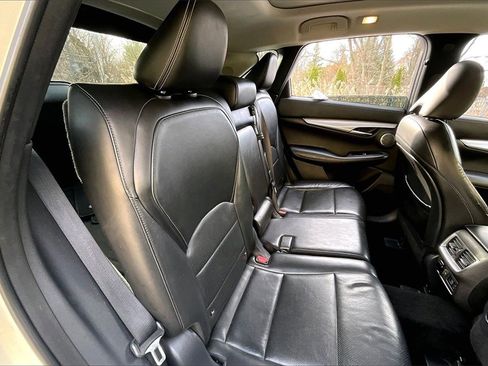Used 2019 INFINITI QX50 Essential w/ Premium Heat Package image 30