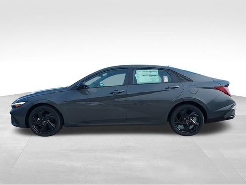 New 2026 Hyundai Elantra Sport FWD image 9
