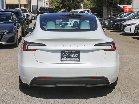 Used 2025 Tesla Model 3 Long Range RWD image 7