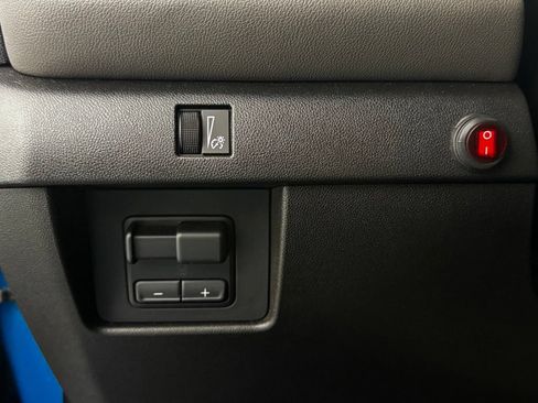 Used 2023 Chevrolet Colorado ZR2 w/ ZR2 Convenience Package III AWD/4WD image 15