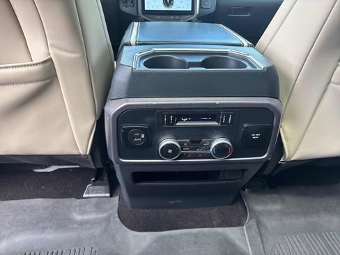 Used 2022 Ford Expedition Platinum AWD/4WD image 23
