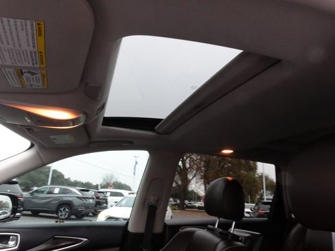 Used 2019 INFINITI QX60 Luxe w/ Sensory Package image 11