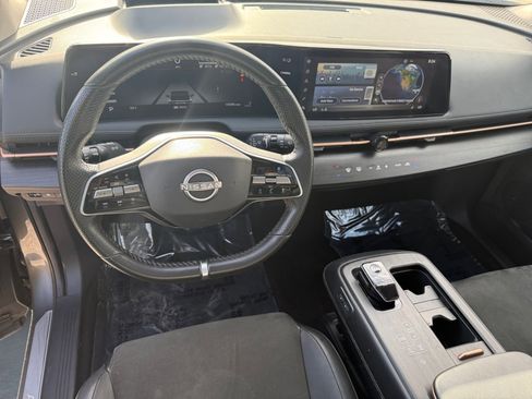 Used 2024 Nissan Ariya FWD image 15