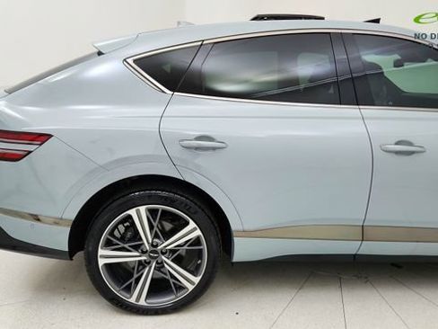 Used 2025 Genesis GV80 3.5T e-SC AWD/4WD image 12