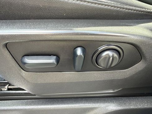 Certified 2022 Chevrolet Silverado 3500 LTZ w/ LTZ Convenience Package image 14