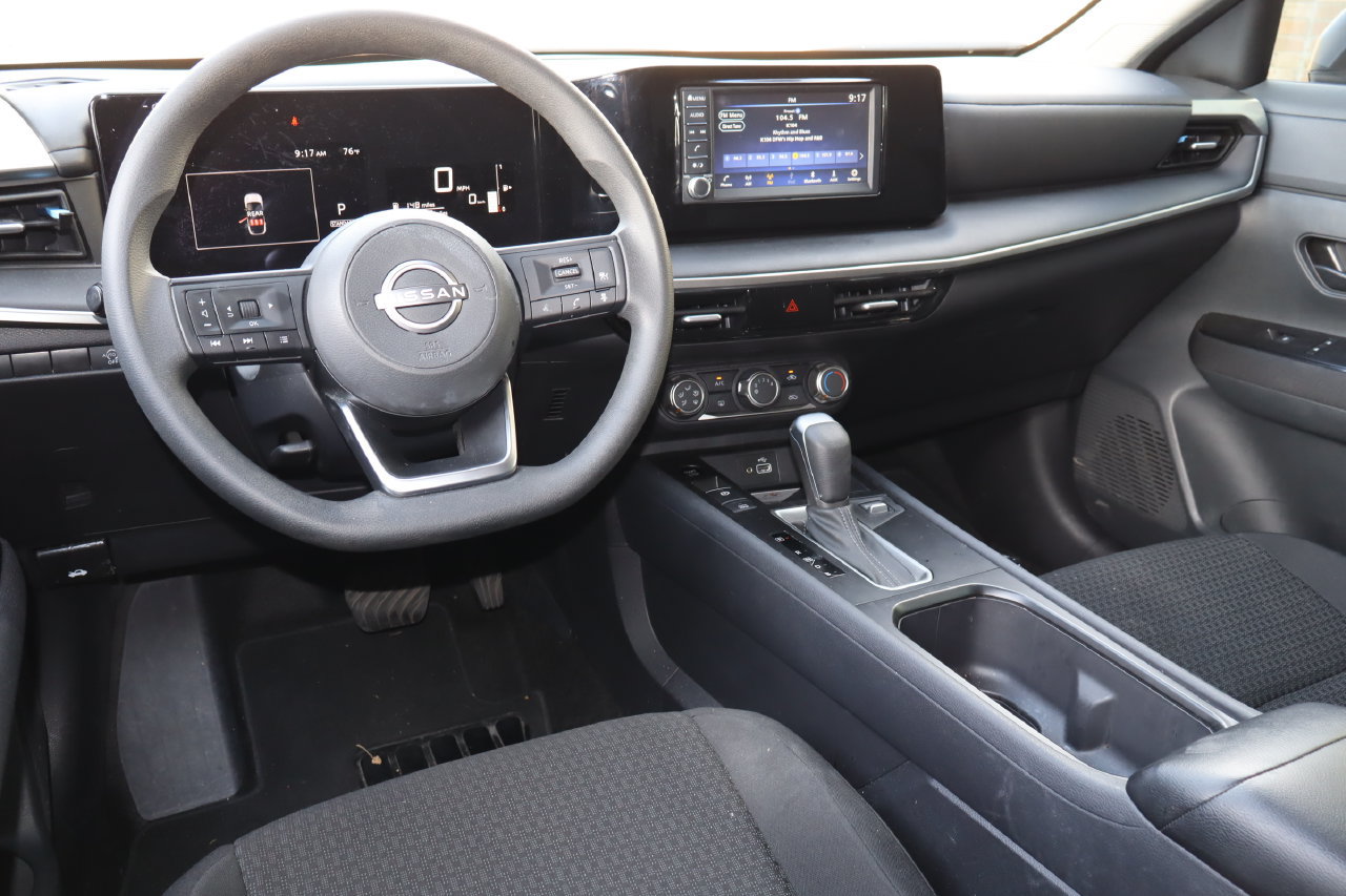 Used 2025 Nissan Kicks S FWD image 4