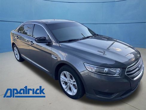 Used 2018 Ford Taurus SE FWD image 1