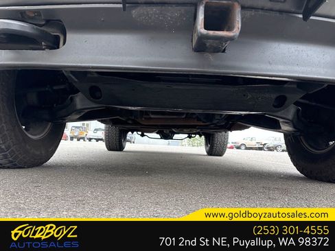 Used 1999 Chevrolet Tahoe 4WD 2-Door w/ Preferred Equipment Group image 20