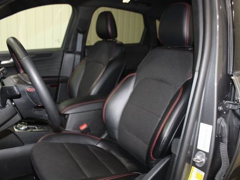 Used 2025 Ford Escape ST-Line image 11