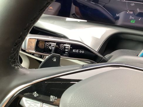 New 2026 Cadillac Vistiq Sport w/ LPO, Premium Carpet Package image 31