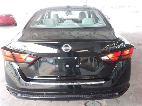 Used 2022 Nissan Altima 2.5 SV image 6