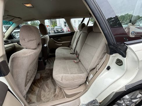 Used 2002 Subaru Outback Wagon AWD/4WD image 14