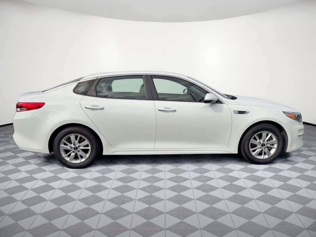 Used 2016 Kia Optima LX FWD image 8