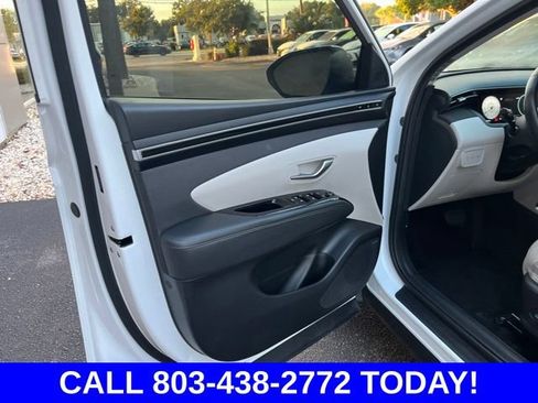 Used 2022 Hyundai Tucson Limited w/ Cargo Package FWD image 5