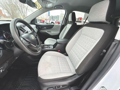 Used 2023 Chevrolet Equinox LS w/ LS Convenience Package image 18