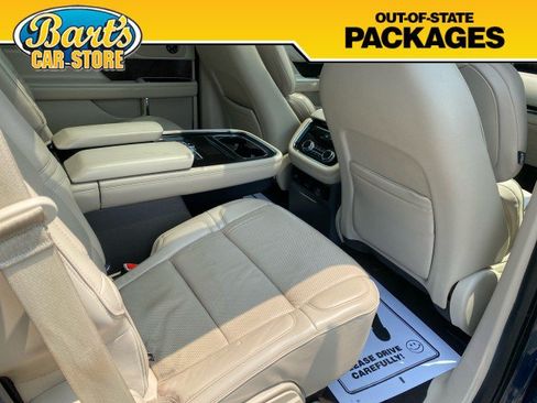 Used 2019 Lincoln Navigator Reserve AWD/4WD image 14