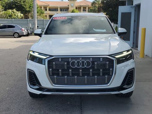 Certified 2025 Audi Q7 3.0T Premium Plus AWD/4WD image 10