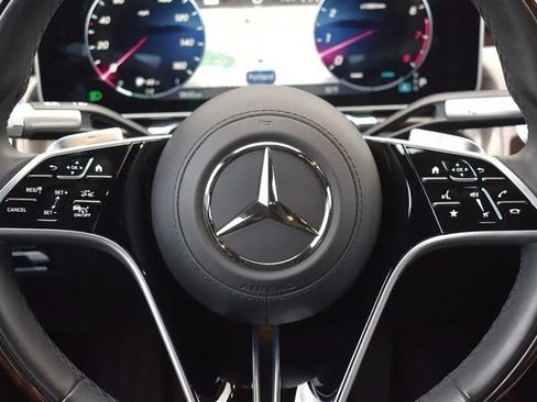 Used 2024 Mercedes-Benz S 500 4MATIC image 17