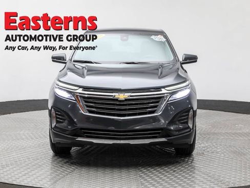 Used 2023 Chevrolet Equinox LT w/ Driver Convenience Package image 2