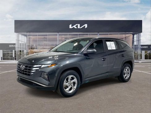 Used 2024 Hyundai Tucson SE AWD/4WD image 4