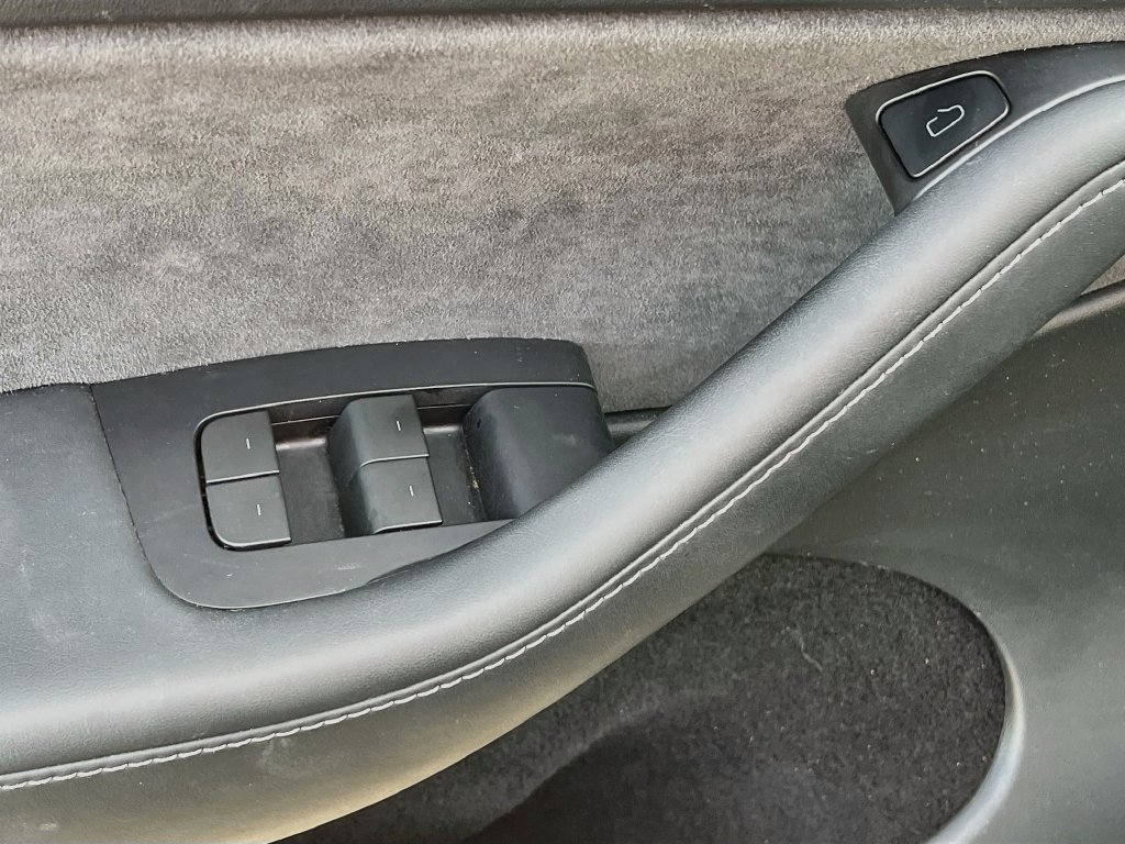 Used 2023 Tesla Model Y Long Range AWD/4WD image 17