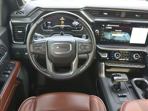 Used 2024 GMC Sierra 1500 Denali Ultimate image 23