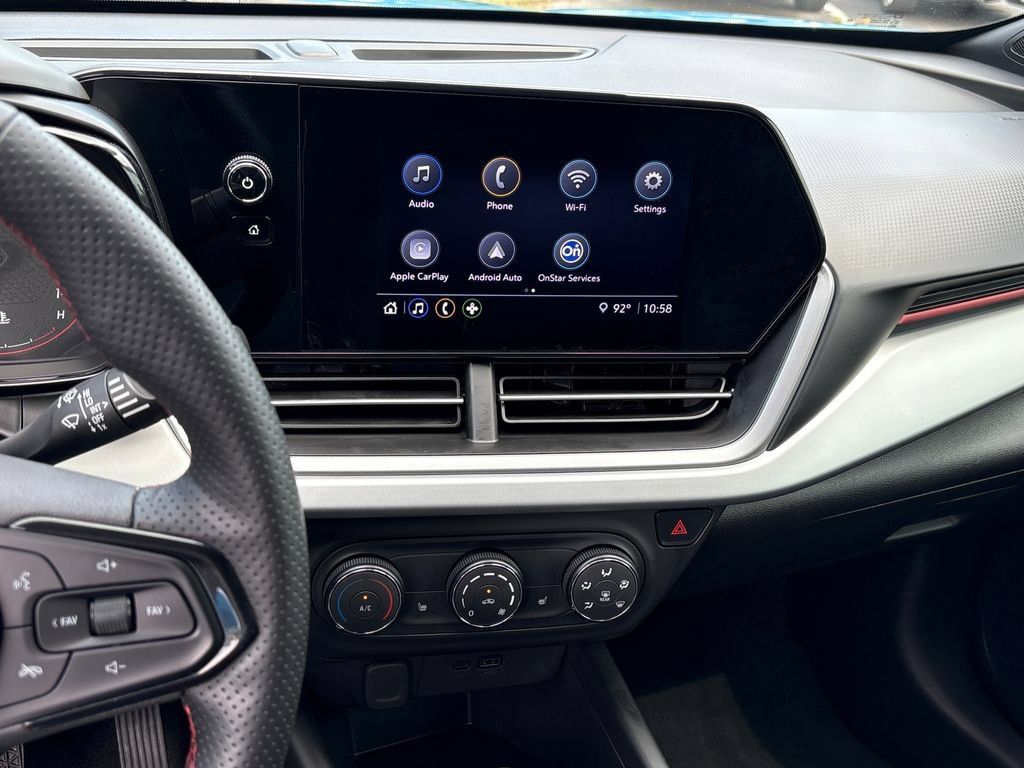 Used 2026 Chevrolet Trax RS FWD image 15