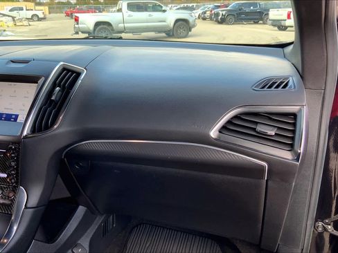 Used 2019 Ford Edge ST w/ Equipment Group 401A image 17