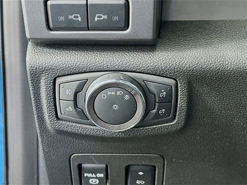 Used 2019 Ford F150 XLT w/ Equipment Group 302A Luxury image 10