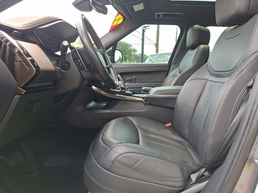 Used 2023 Land Rover Range Rover Sport SE AWD/4WD image 13