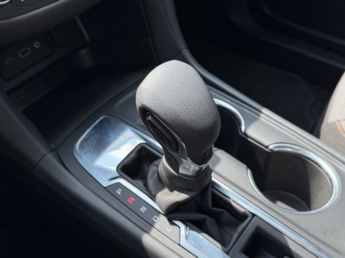 Used 2024 Chevrolet Equinox LT FWD image 25