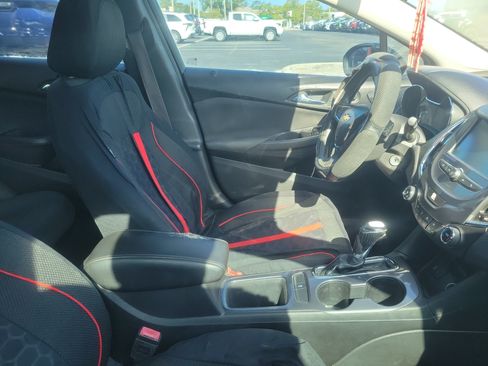Used 2016 Chevrolet Cruze LT FWD image 10