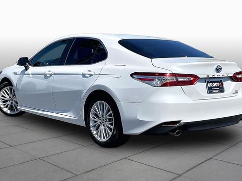 Used 2018 Toyota Camry XLE FWD image 11