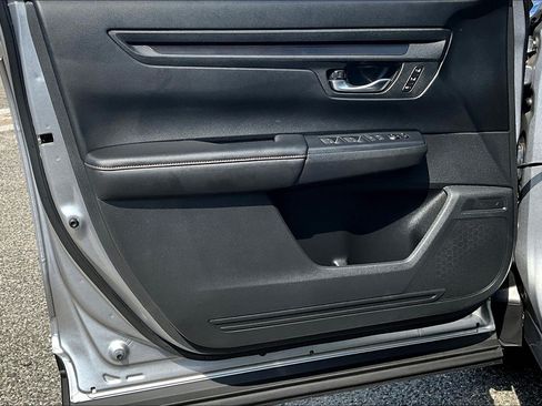 Certified 2025 Honda CR-V Sport-L image 18