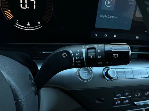 Used 2025 Hyundai Kona SEL image 37