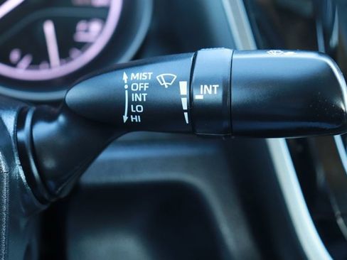 Used 2023 Toyota Camry SE image 23