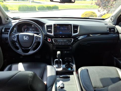 Used 2018 Honda Ridgeline RTL-E image 8