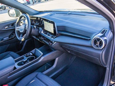 New 2026 Chevrolet Equinox LT w/ Midnight Edition image 15