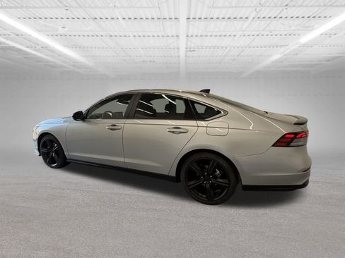 Used 2024 Honda Accord Sport image 3
