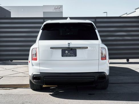 Used 2023 Rolls-Royce Cullinan Black Badge w/ Driver's Package image 16