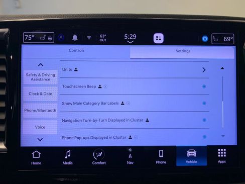 Used 2022 Chrysler Pacifica Touring-L w/ Uconnect Theater Family Group image 32